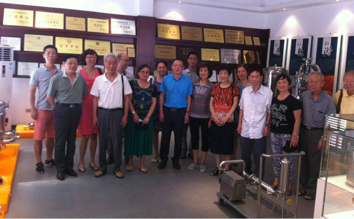 九三學(xué)社工一支社在公司舉行“九三學(xué)社抗戰(zhàn)勝利70周年” 學(xué)習(xí)活動(圖3) 九三學(xué)社工一支社在公司舉行“九三學(xué)社抗戰(zhàn)勝利70周年” 學(xué)習(xí)活動(圖3)